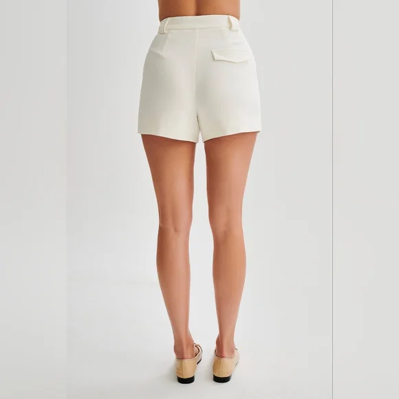 SigourneySuiting Shorts - Ivory - Picture 8 of 16